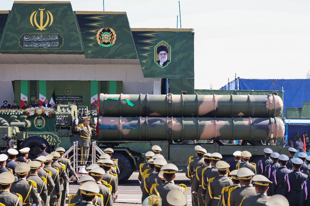 Iranska nacionalna garda lansira projektil s broda
