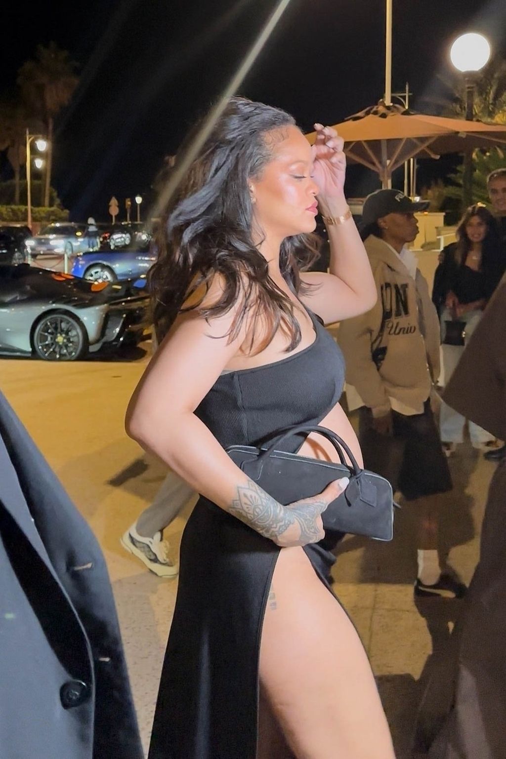 Rihanna - 1