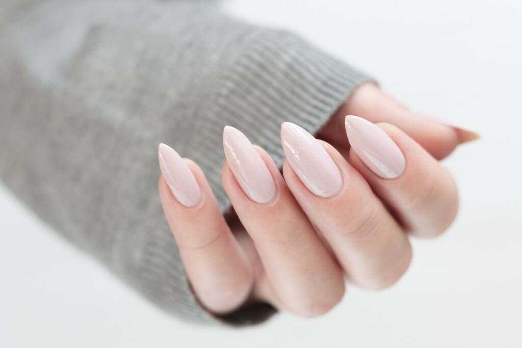 Nude manikura omiljeni je izbor mnogima