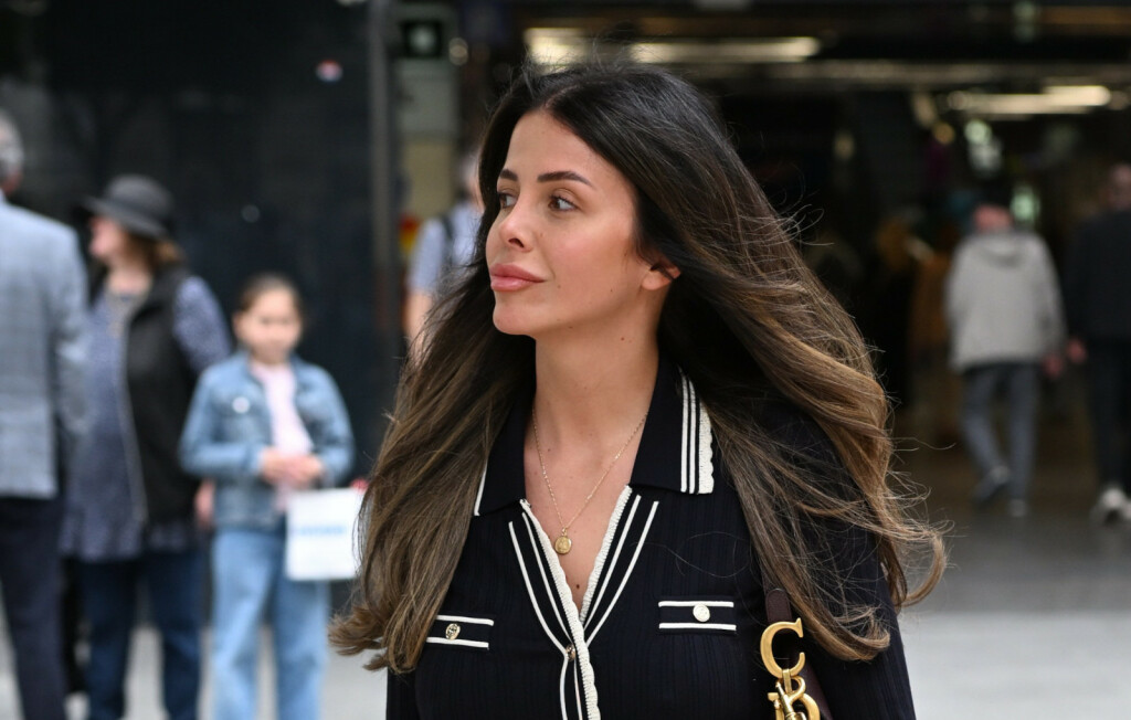 Zagrebačka street stylerica u pletenoj haljini i mokasina - 3