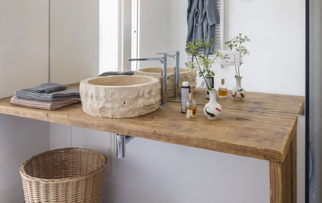 Kameni umivaonik ili sudoper podignut će izgled kupaonice ili kuhinje - 8