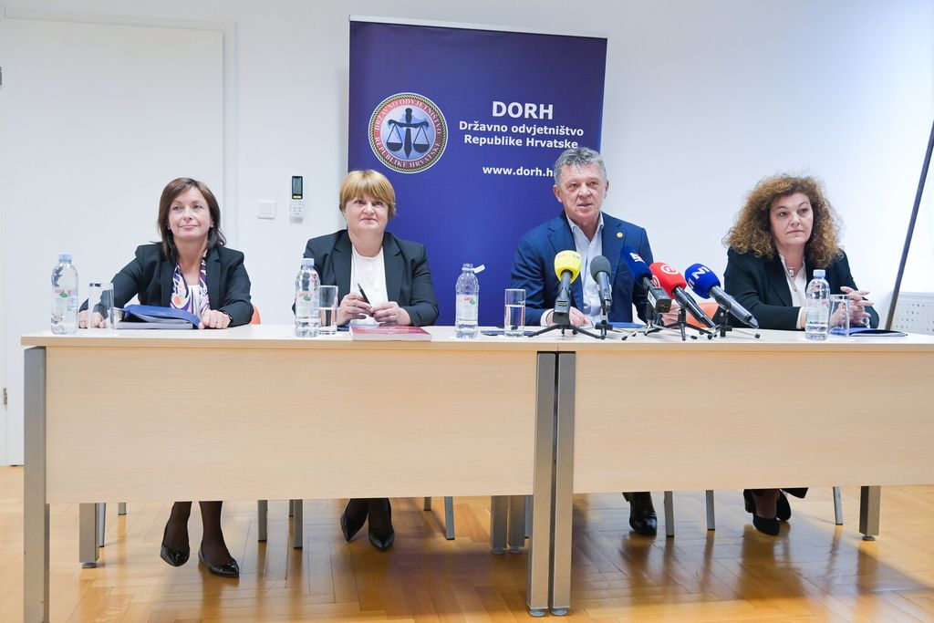 Konferencija za medije Ivana Turudića - 6