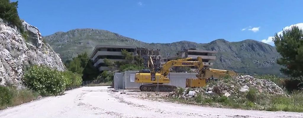 Počelo rušenje kompleksa Kupari - 1