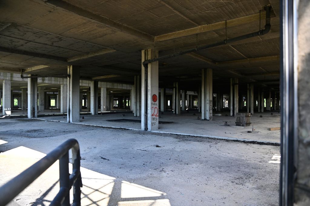 Zgarište nedovršene Sveučilišne bolnice u Blatu - 14