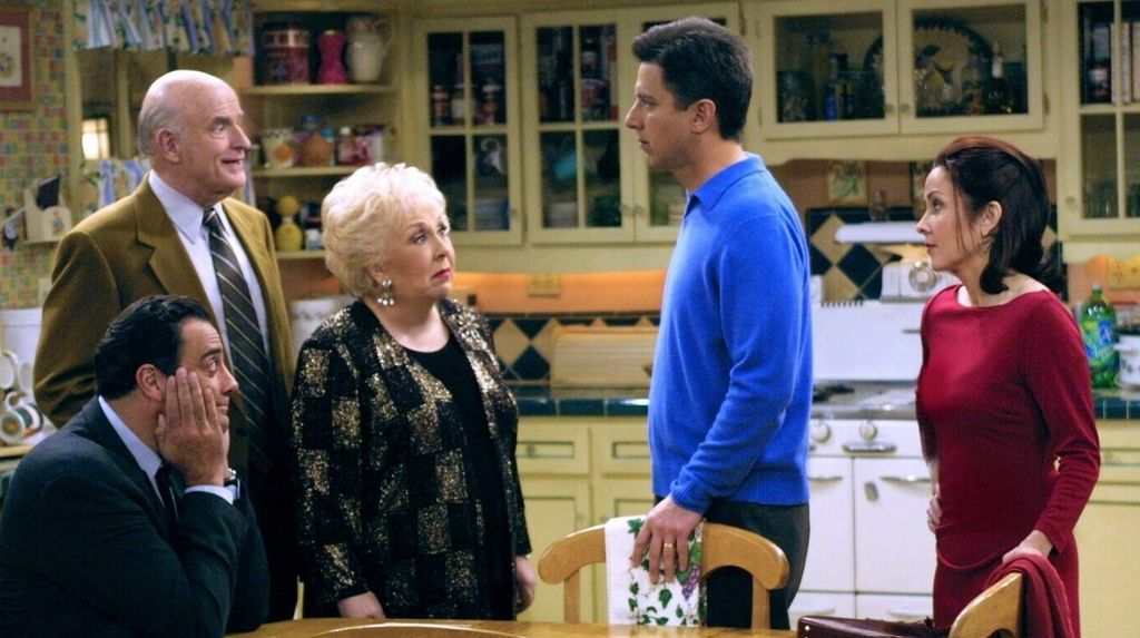 Serija Svi vole Raymonda