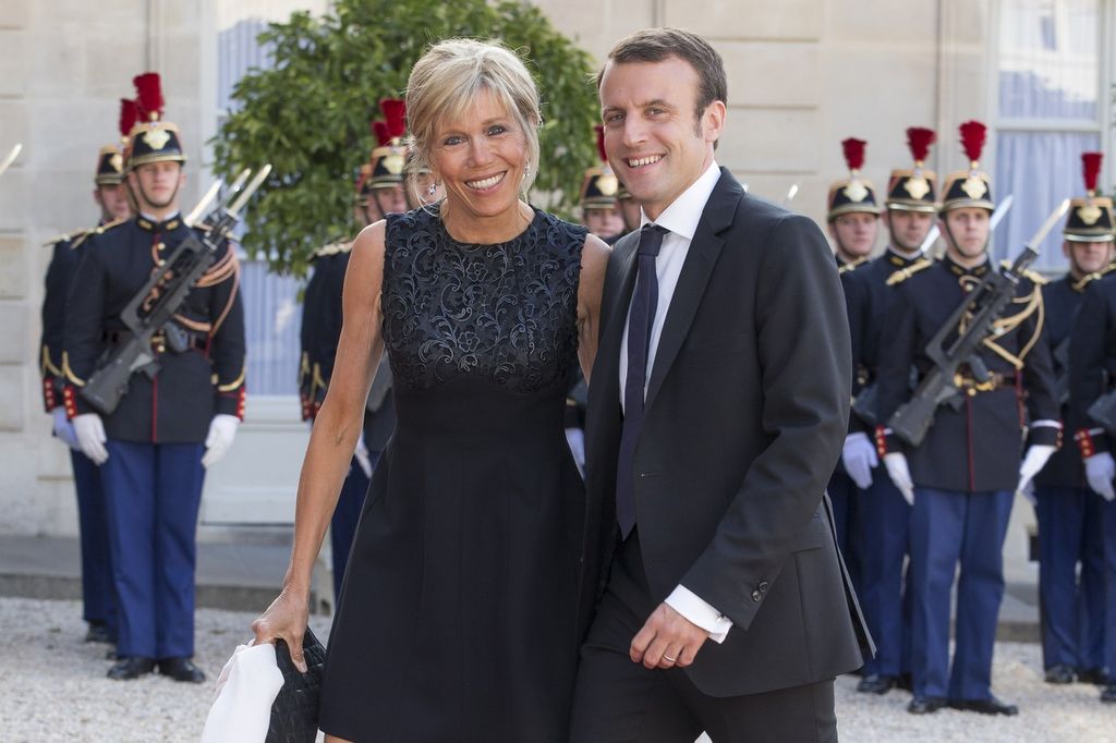 Emmanuel Macron sa suprugom Brigitte - 3