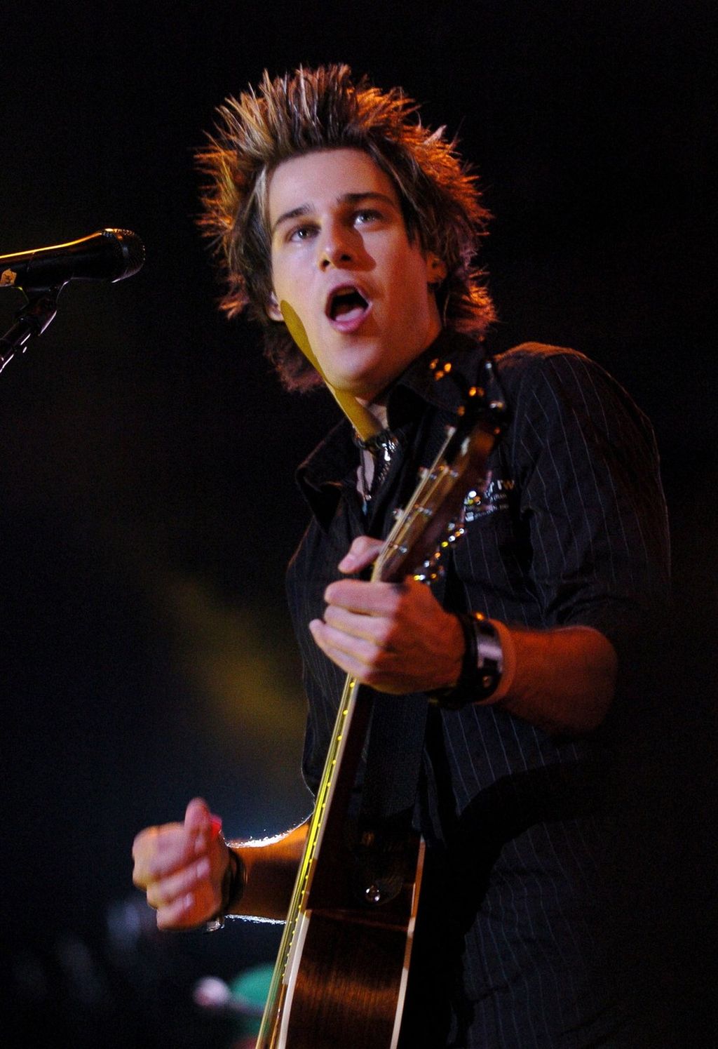 Ryan Cabrera - 8