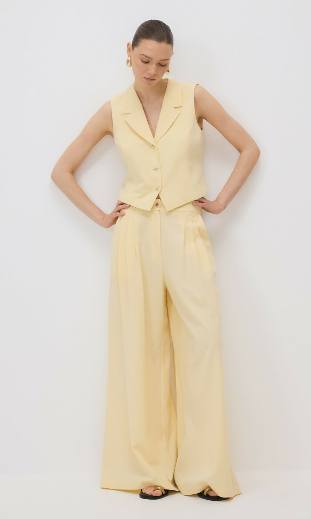 Reserved hlače, 35,99 eura