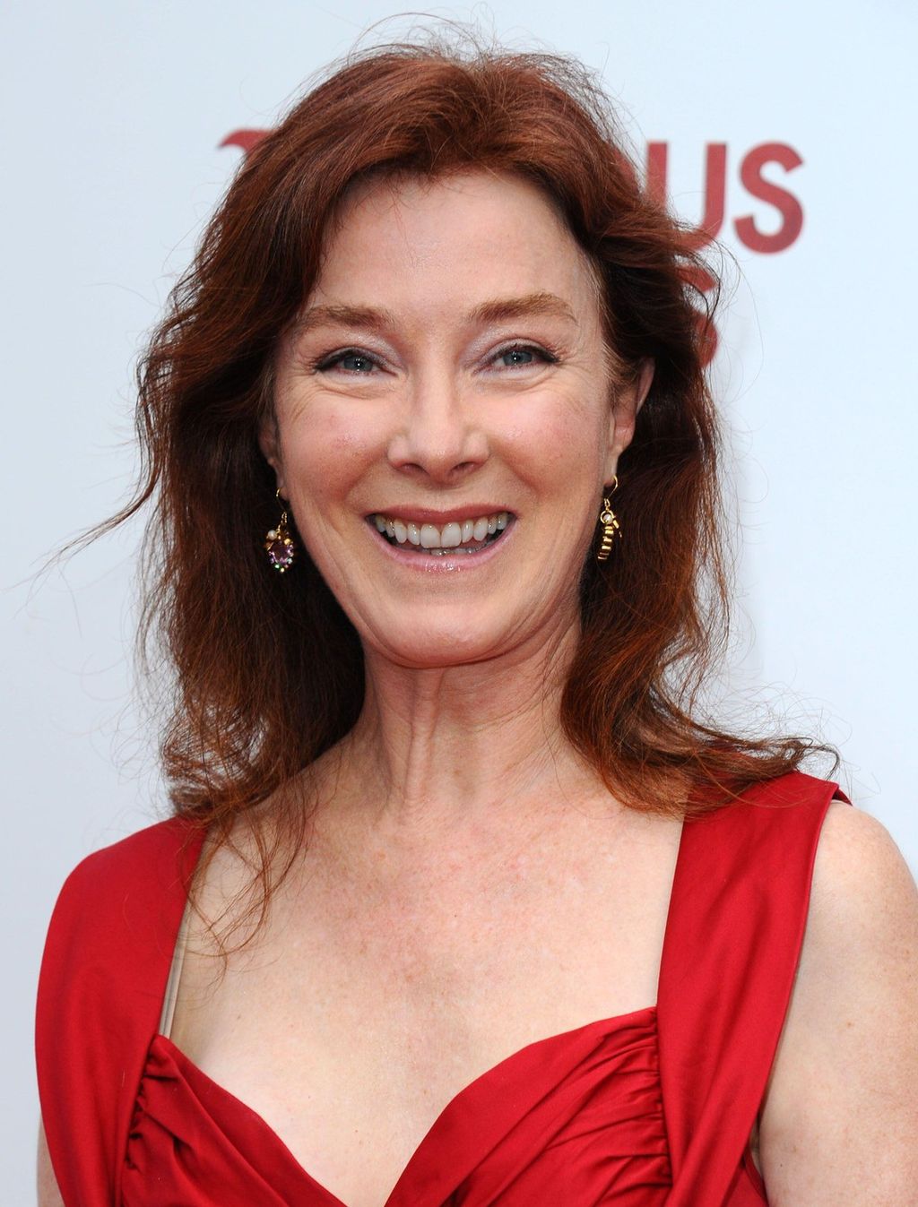 Valerie Mahaffey - 10
