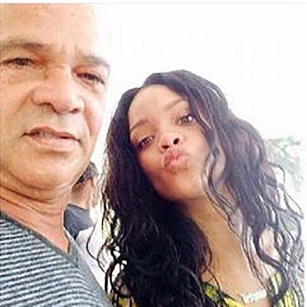 Rihanna i tata Ronald Fenty - 7