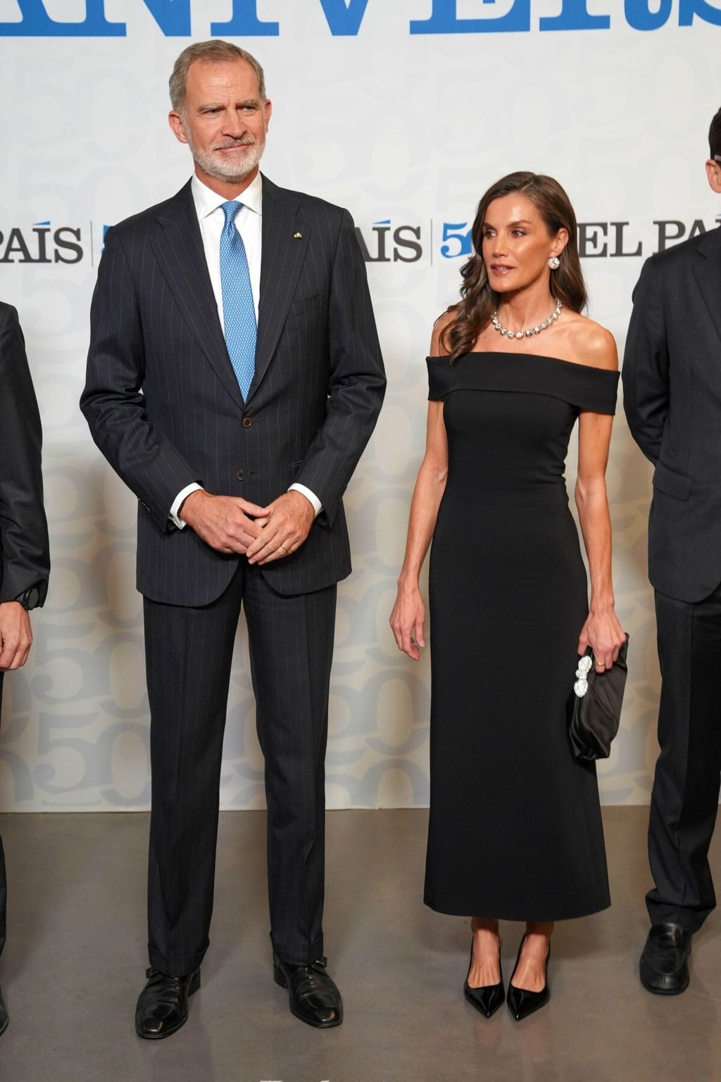 Kraljica Letizia u pripijenoj crnoj haljini