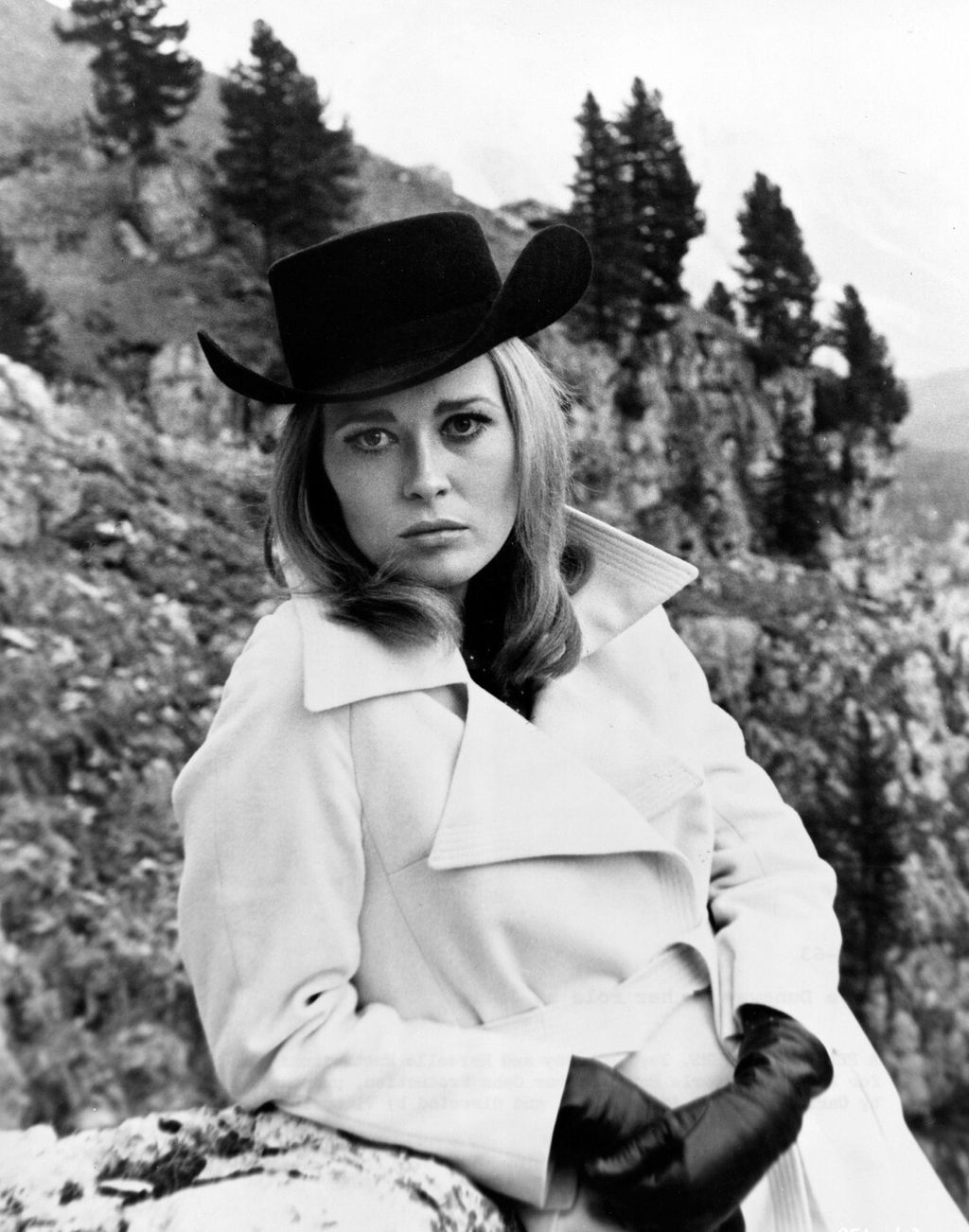 Faye Dunaway - 5