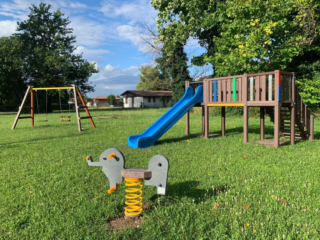 ECOSTREET – RECIKLIRANI PLASTIČNI PROIZVODI