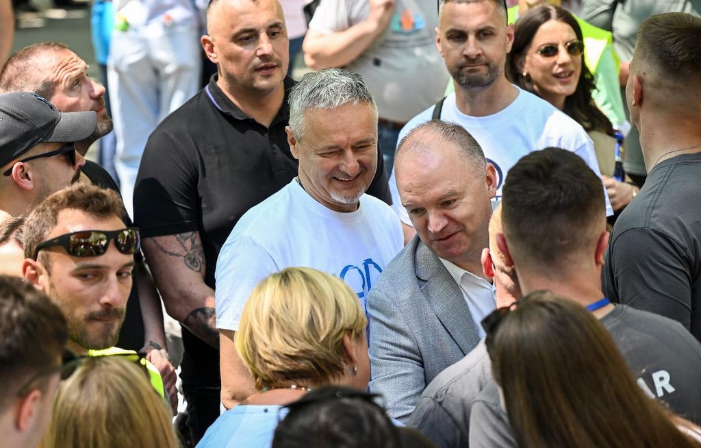 Marko Perković Thompson i supruga Sandra na Hodu za život - 1