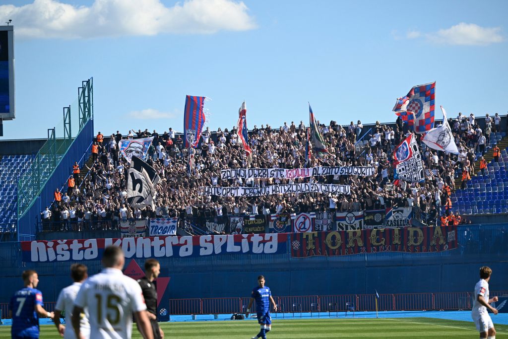 Torcida na Maksimiru