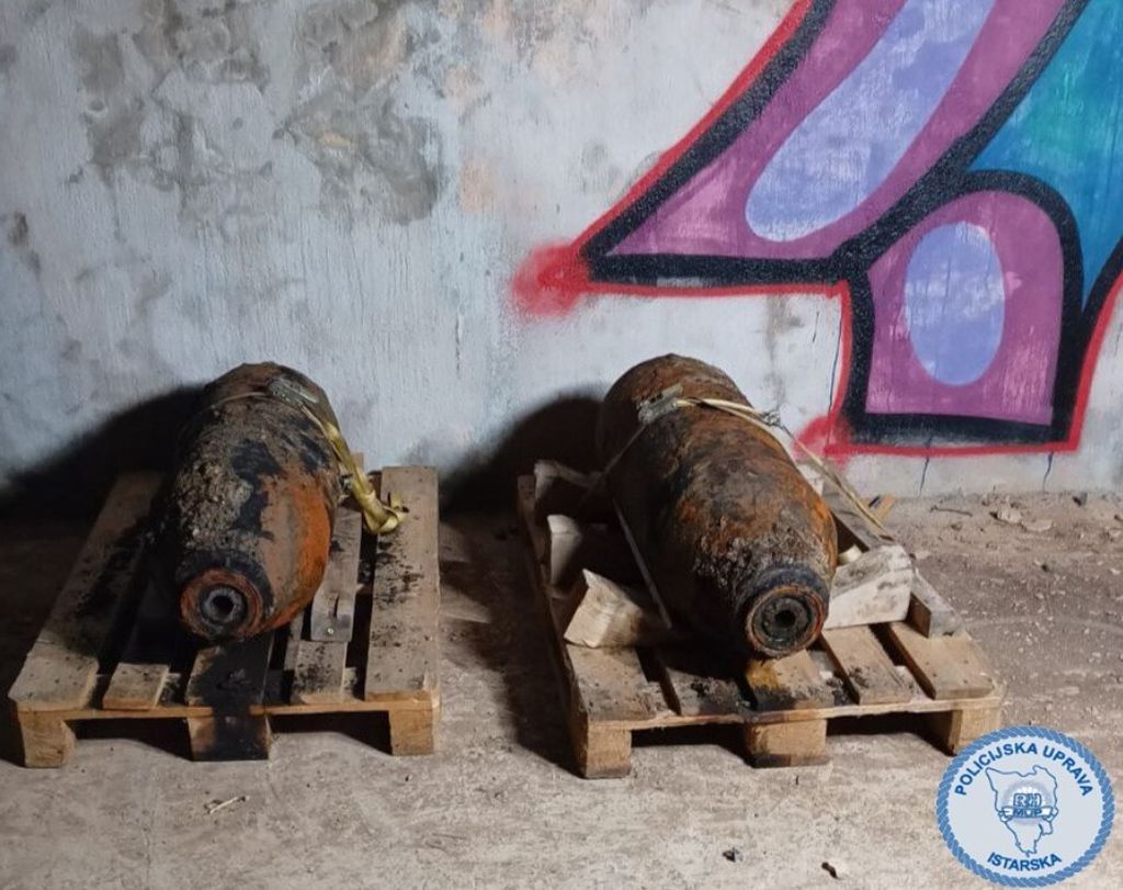 Uklonjene zrakoplovne bombe iz mora kod pulskog lukobrana - 4