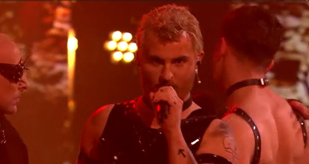 Sven Pocrnić kao Sam Smith