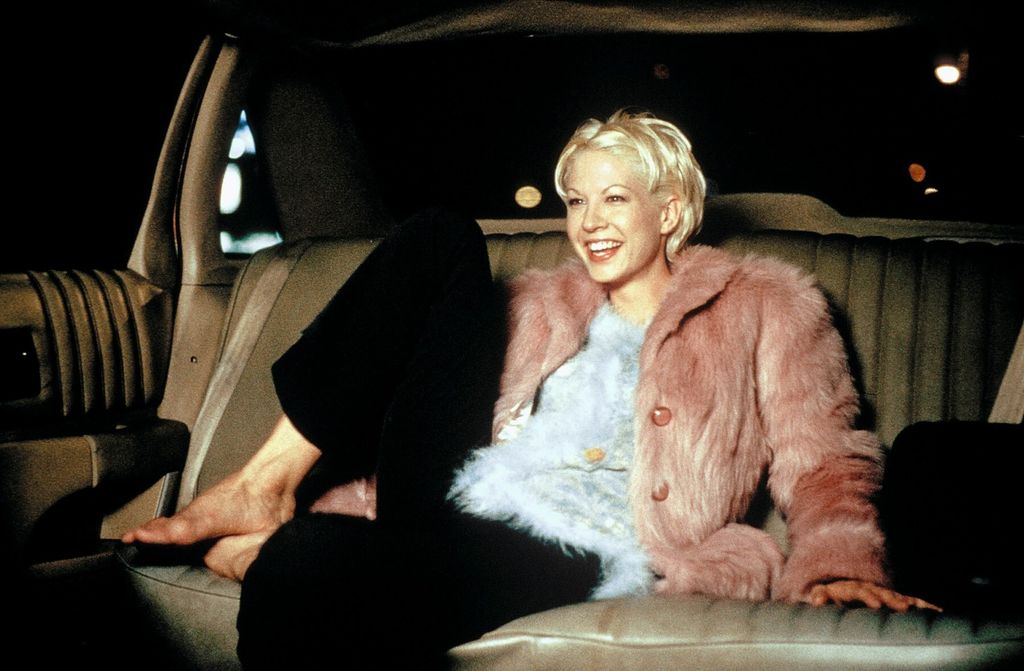 Jenna Elfman - 4