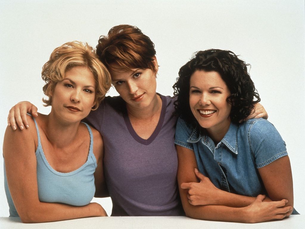 Jenna Elfman - 13