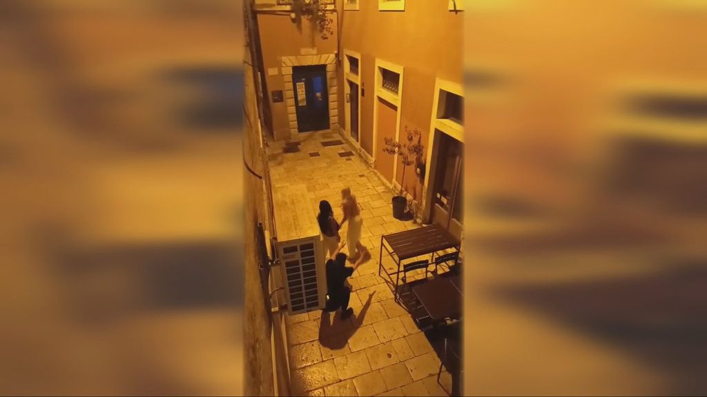 Alkoholizirani turisti u Splitu - 2