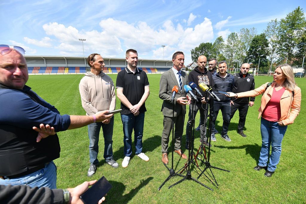 Stadion NK Varteks u Hrašćici