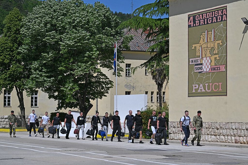 Vojno osposobljavanje - 6