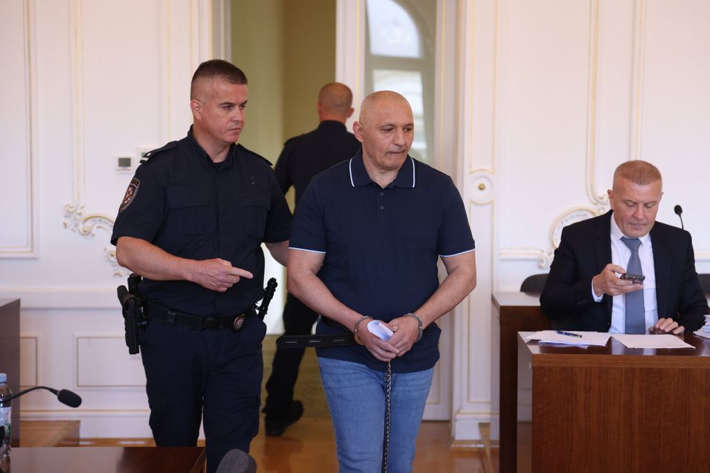 Početak suđenja Robertu Rederu - 23