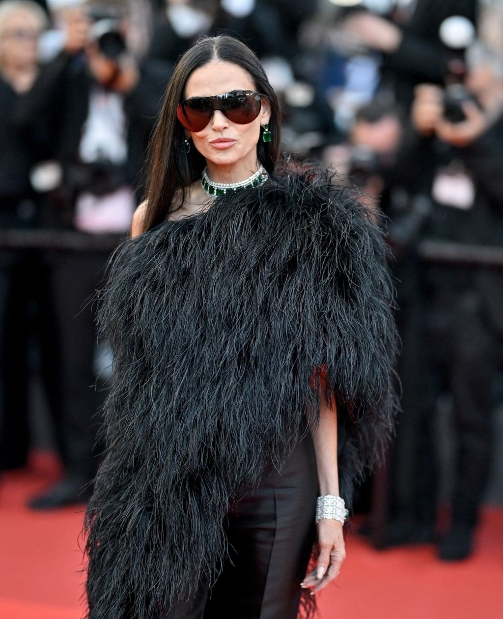 Demi Moore u Gucci kreaciji u Cannesu 2026.