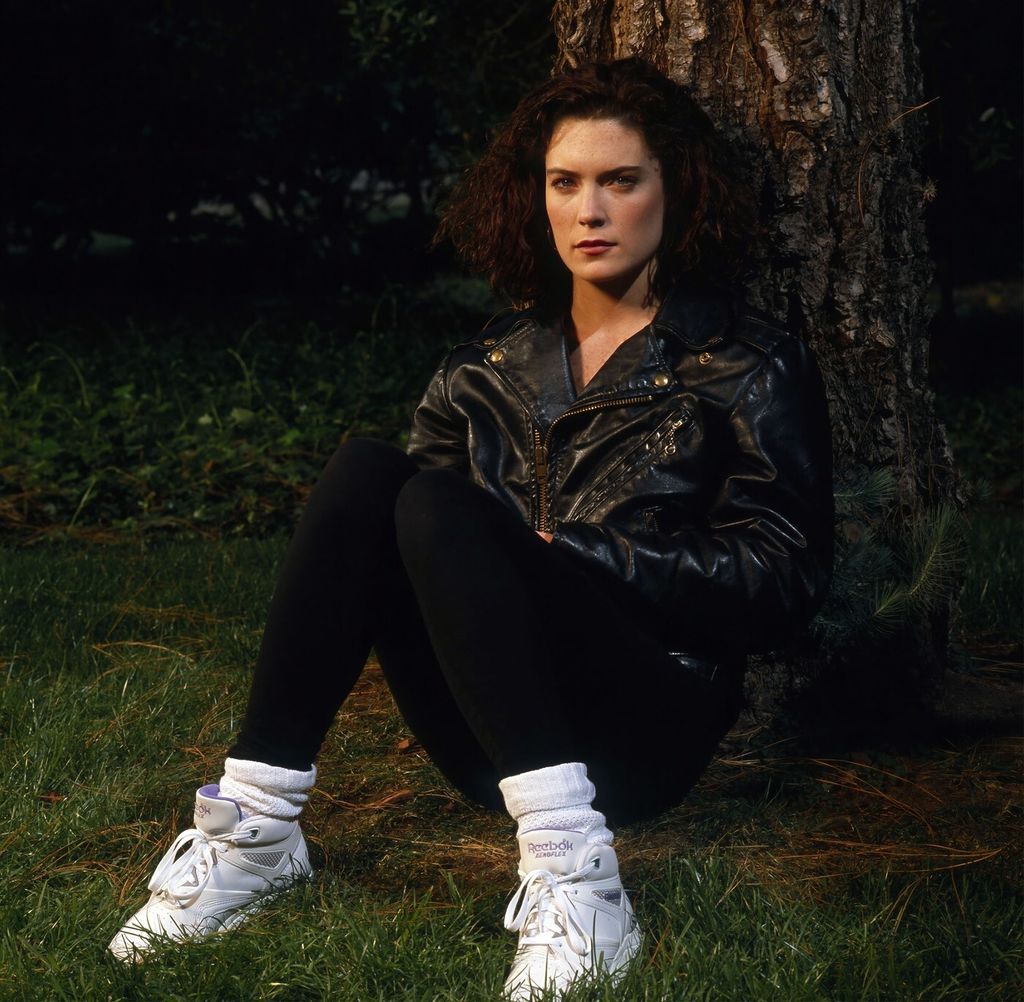Lara Flynn Boyle - 7