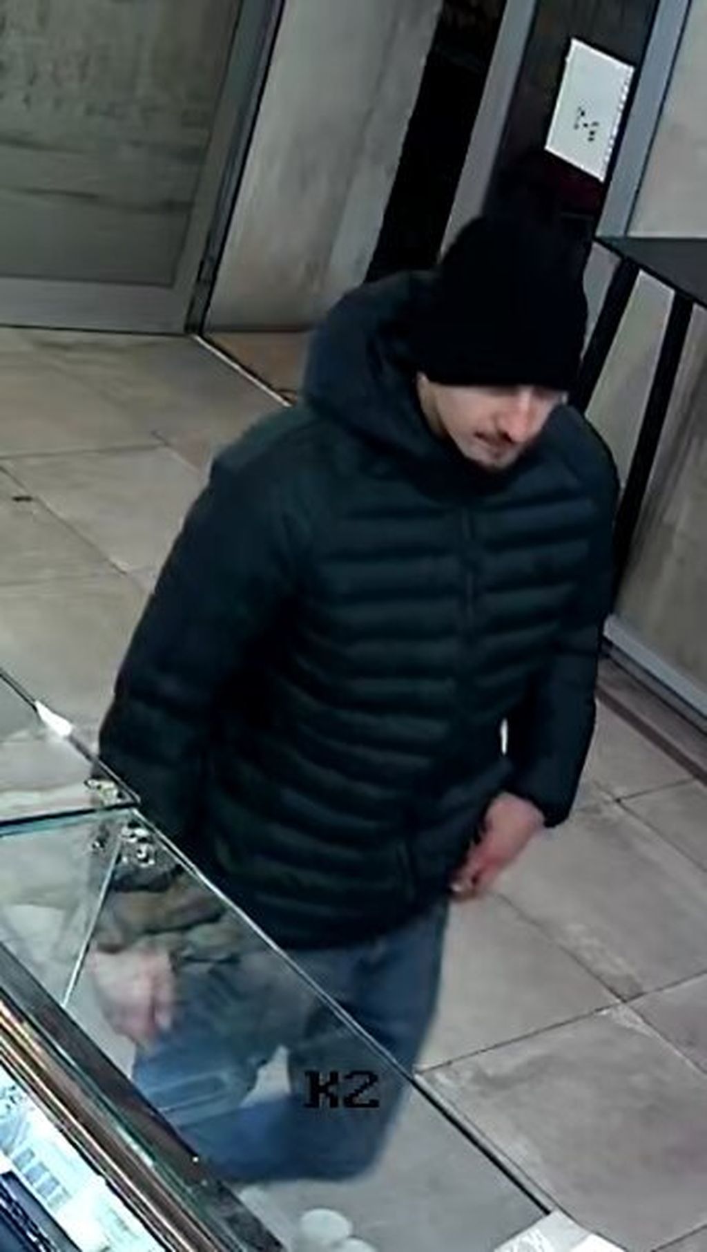 Policija traži muškarce