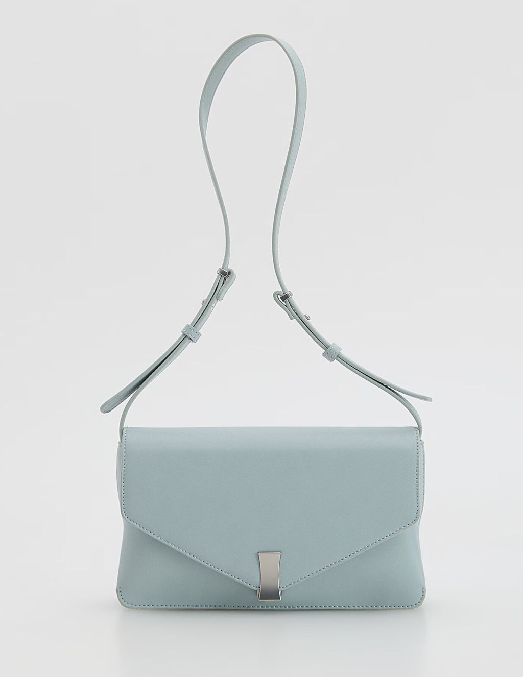 Reserved, 35,99 eura