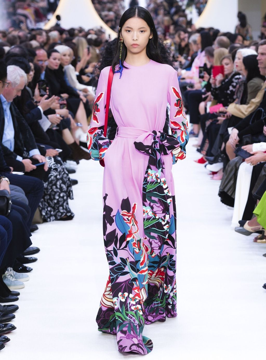 10500 - Défilé Valentino Collection Pręt-ŕ-Porter Printemps/Eté