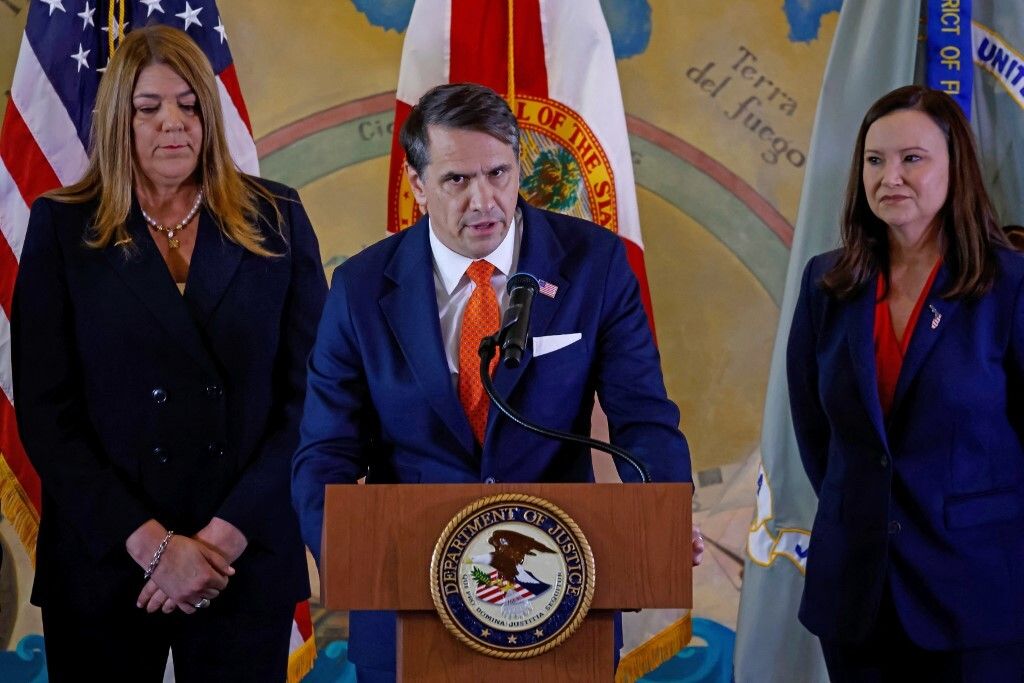 Maria Salazar, Mario Diaz-Balart i Carlos Gimenez