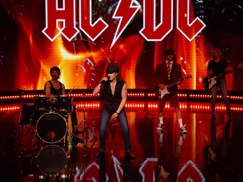 Iva Ajduković kao ACDC - 7