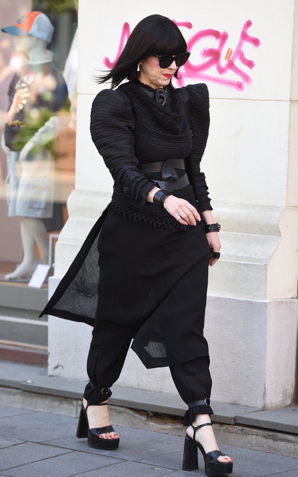 Mirela Holy