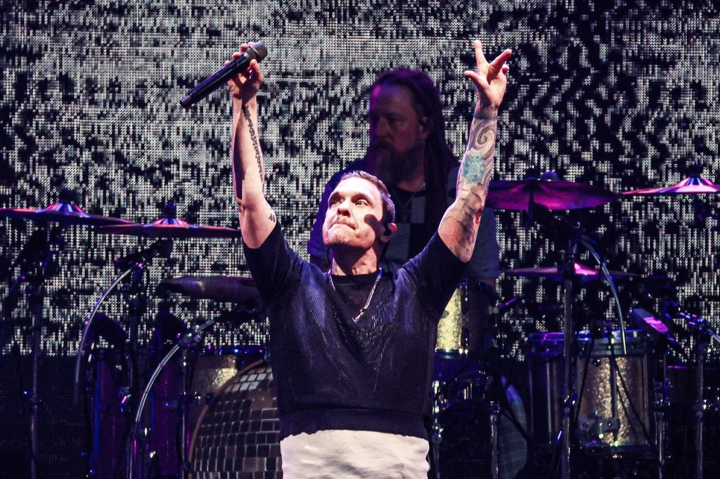 Brent Smith - 4
