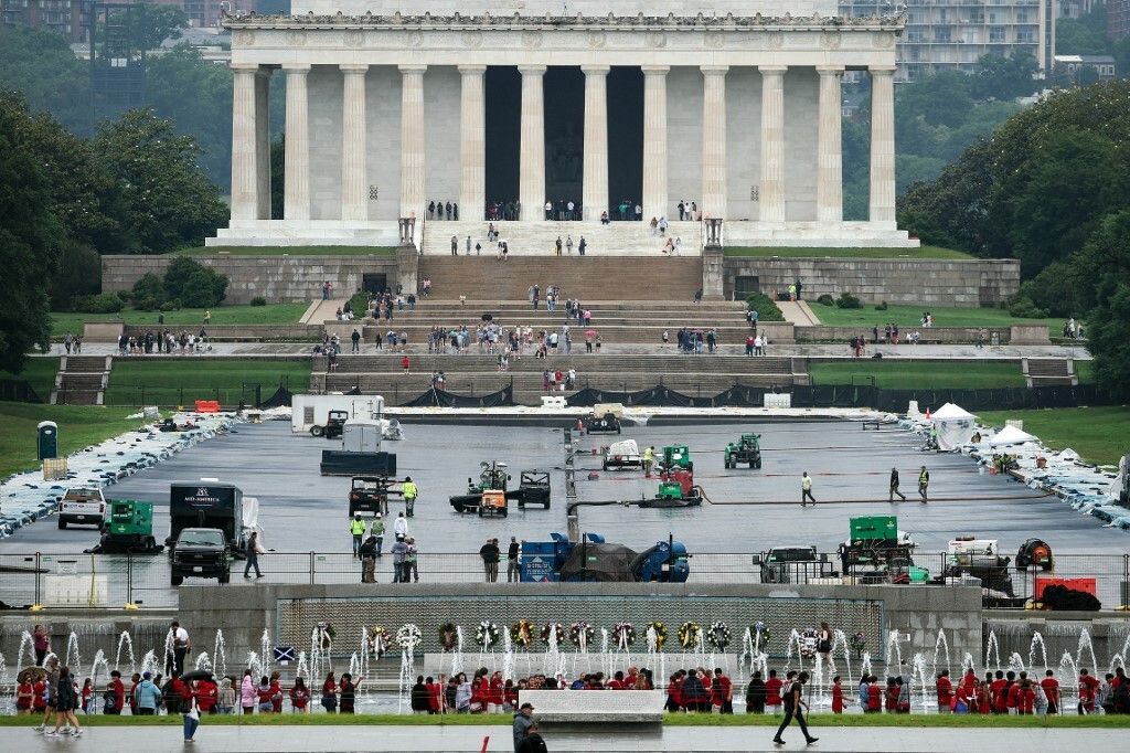 Gradnja privremene UFC arene ispred Bijele kuće