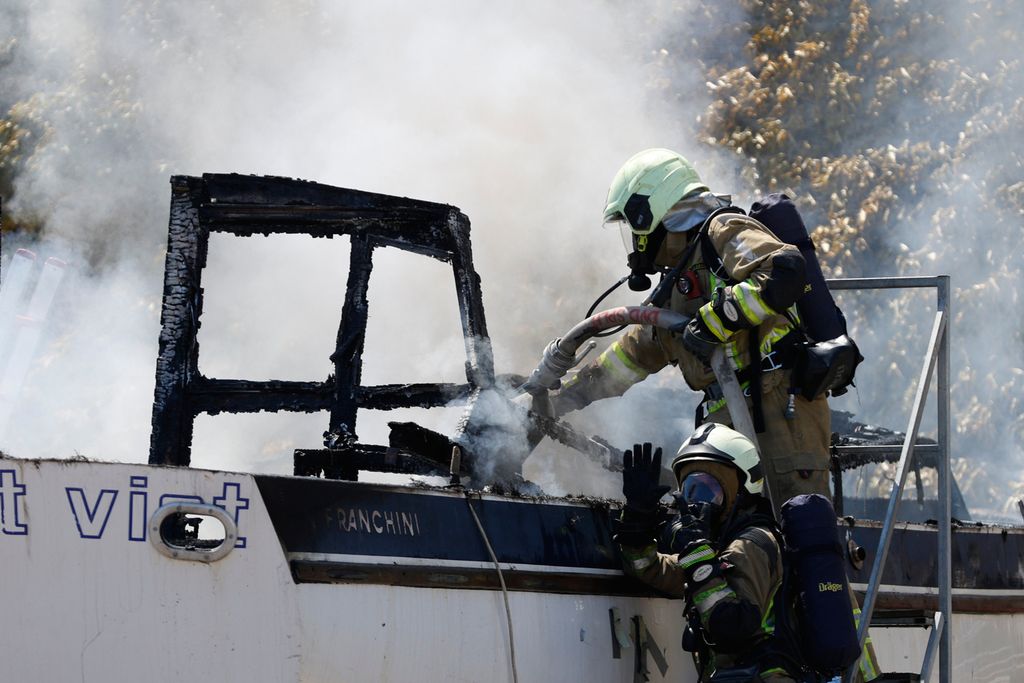 Požar broda u splitskoj marini - 19