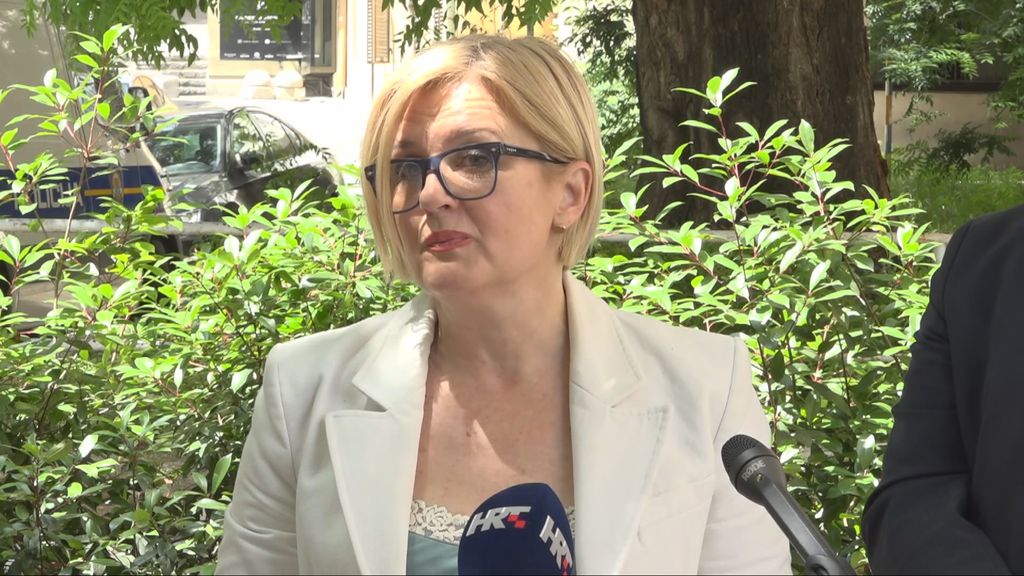 Trg zatvoren, garaža otvorena