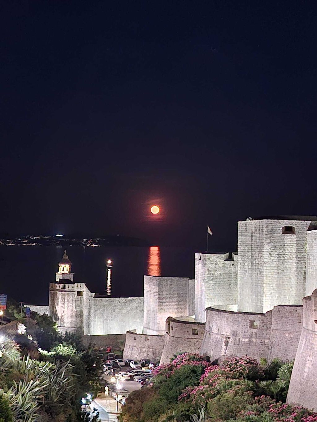 Mjesec crvene boje u Dubrovniku - 4