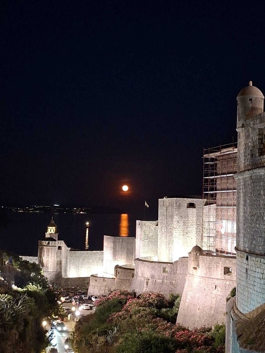 Mjesec crvene boje u Dubrovniku - 4