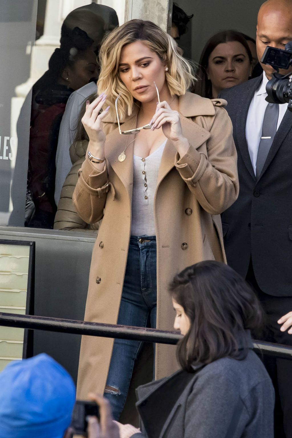 Khloe Kardashian - 4