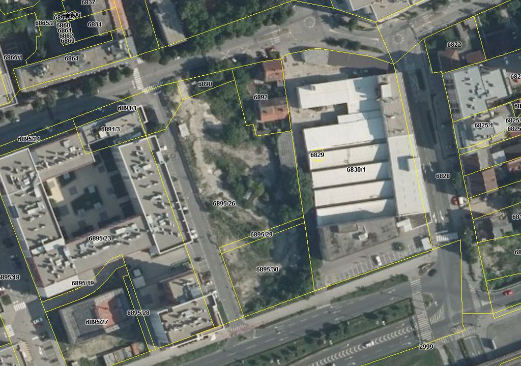 Posljednja nenamjenjena zelena površina između Zvonimirove i Branimirove ulice u Zagrebu (Foto: Google Maps)