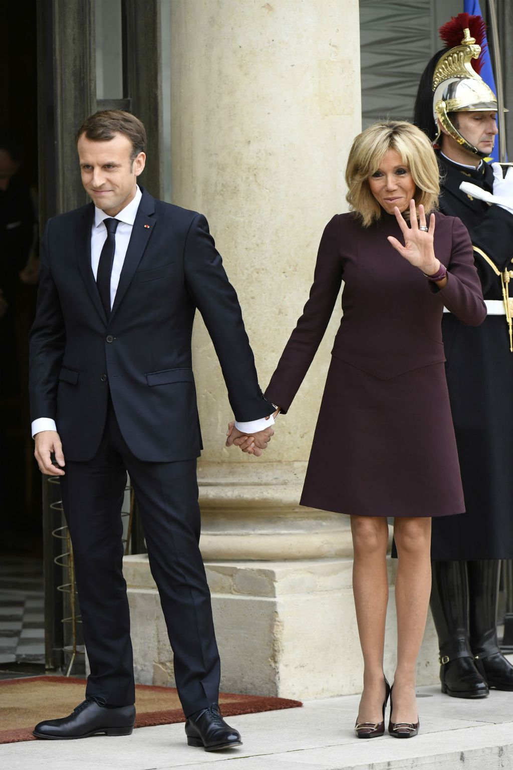 Brigitte Macron u mini haljini koja laska svakoj figuri - 7