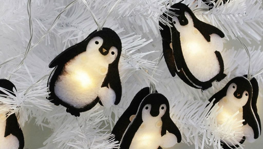 Božićne lampice u obliku pingvina