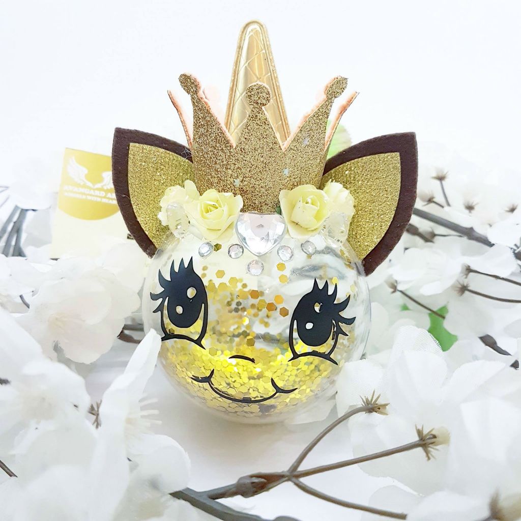 Kuglice za božićnu jelku s likom jednoroga hrvatskog brenda Avangard Art - Angels with heart