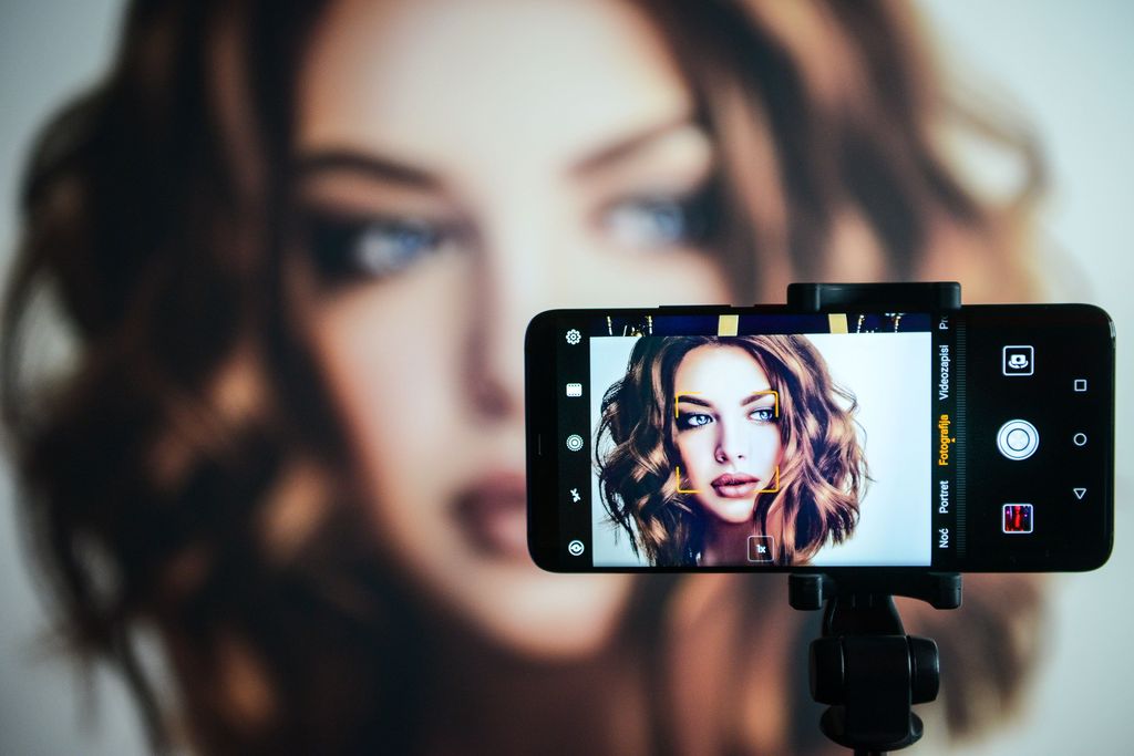 Huawei Mate 20 Pro (Foto: Zimo)