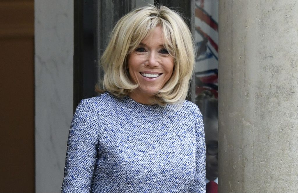 Brigitte Macron u haljini čiji kroj lako sakrije trbuščić