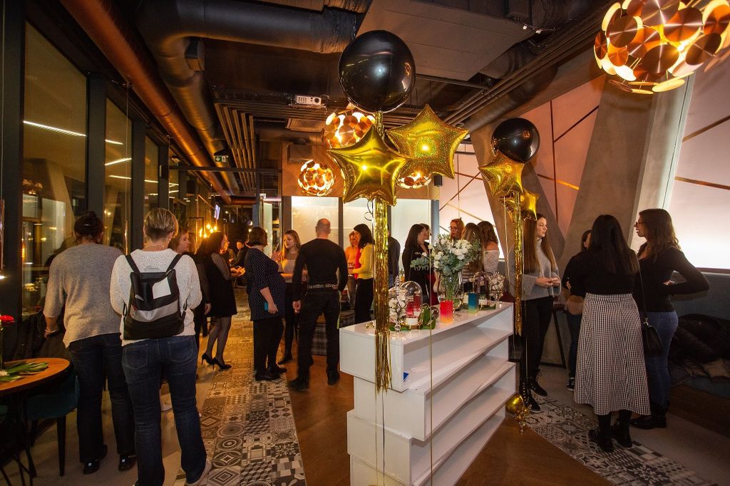 Avon predstavio najnovije dizajnerske mirise - 3