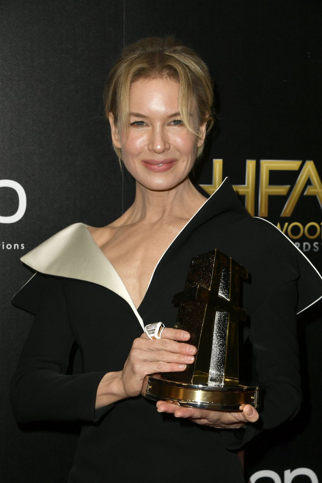 Renee Zellweger - 4